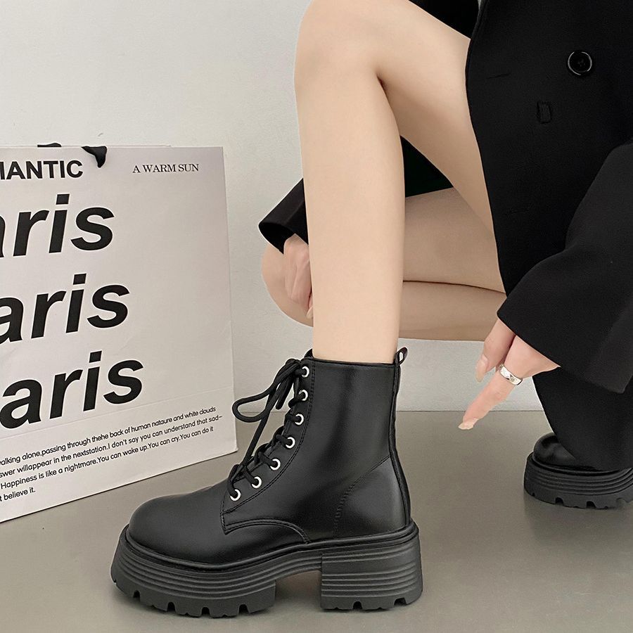 英国風の白い厚底のレディースブーツ。2026年秋の新作。レー - Sock Boot Women のレビューと価格