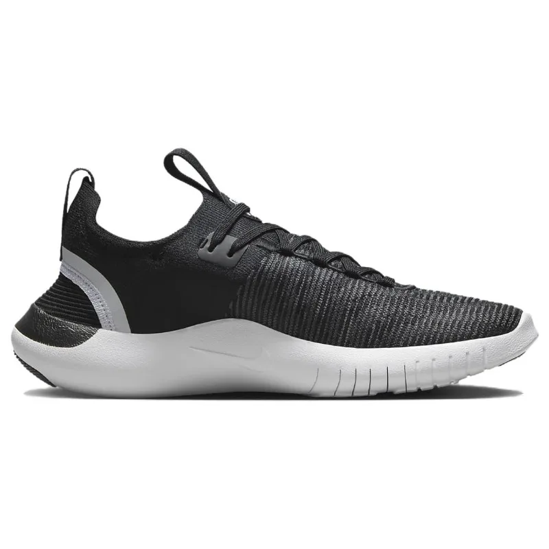 ナイキ フリー RN ブラック＆ホワイト レディース クラシ - Women Shoes Running Nike のレビューと価格
